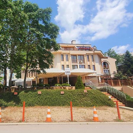 Family Hotel Classic Warna Exterior foto