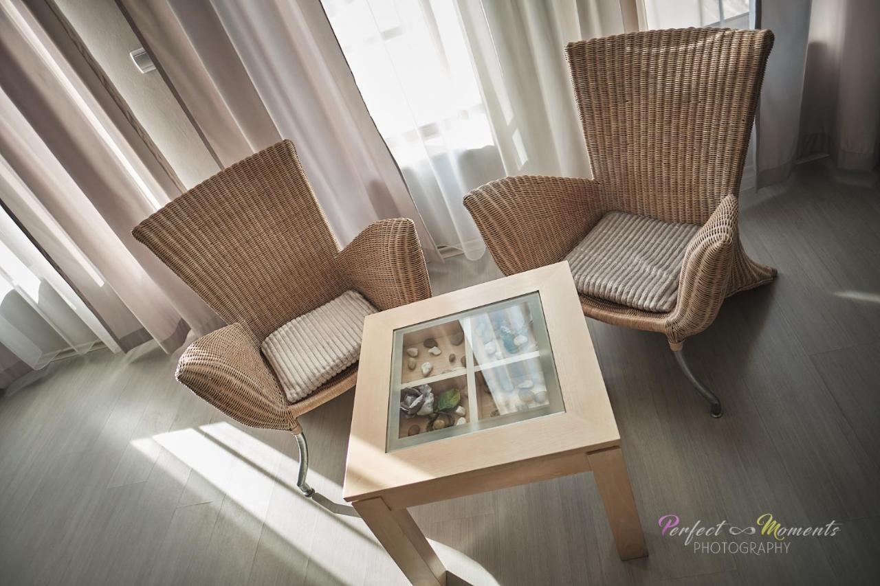Family Hotel Classic Warna Exterior foto