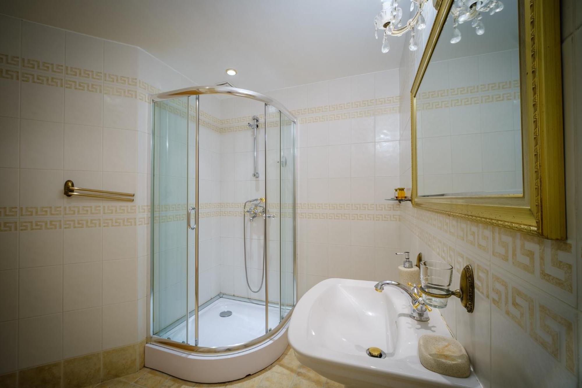 Family Hotel Classic Warna Zimmer foto
